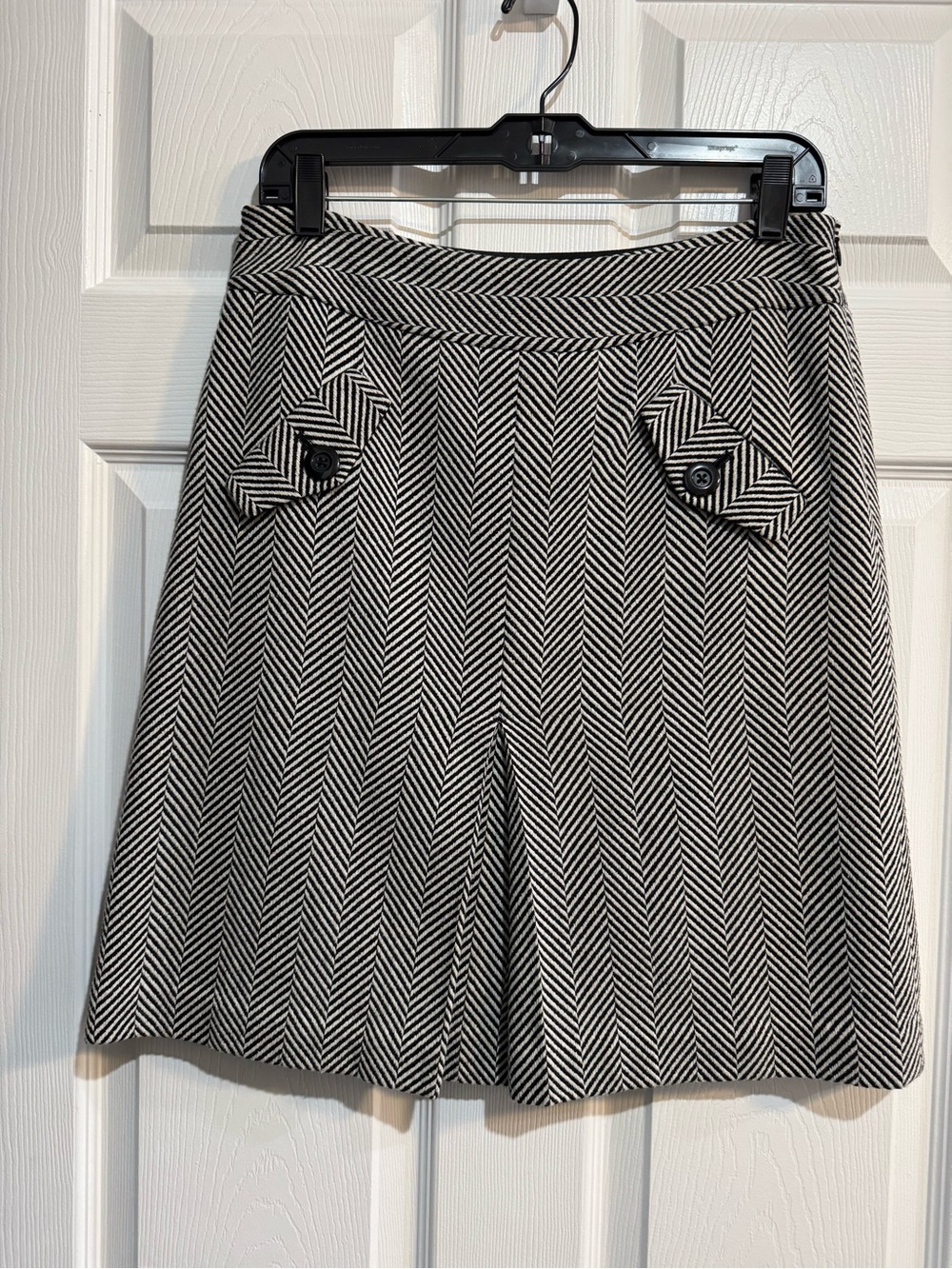 LOFT Black and White Chevron A-Line Skirt with Button Pocket Tabs